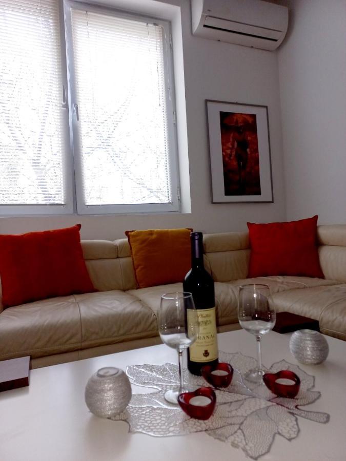 Apartment Alex Белград Экстерьер фото